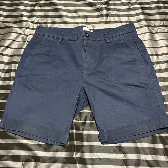 Topman Chino Shorts - Picture 2 of 3